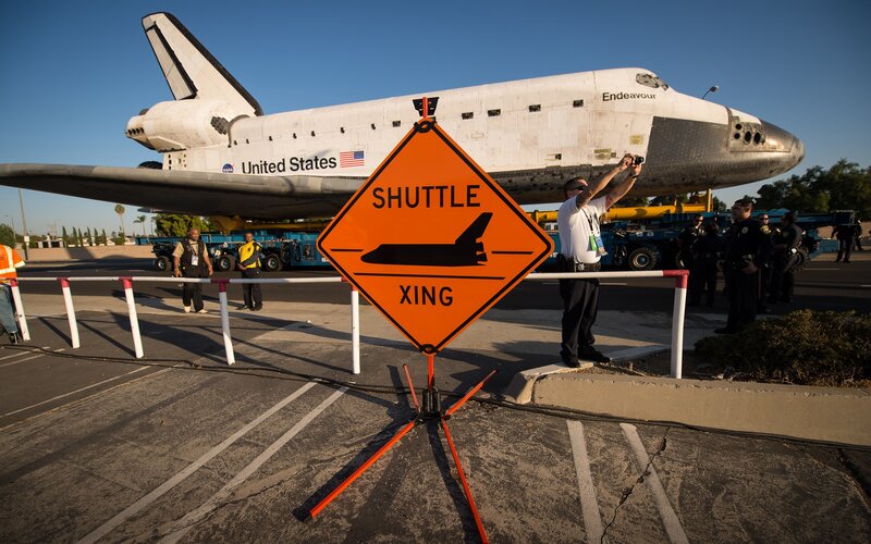 Shuttle Endeavour transport