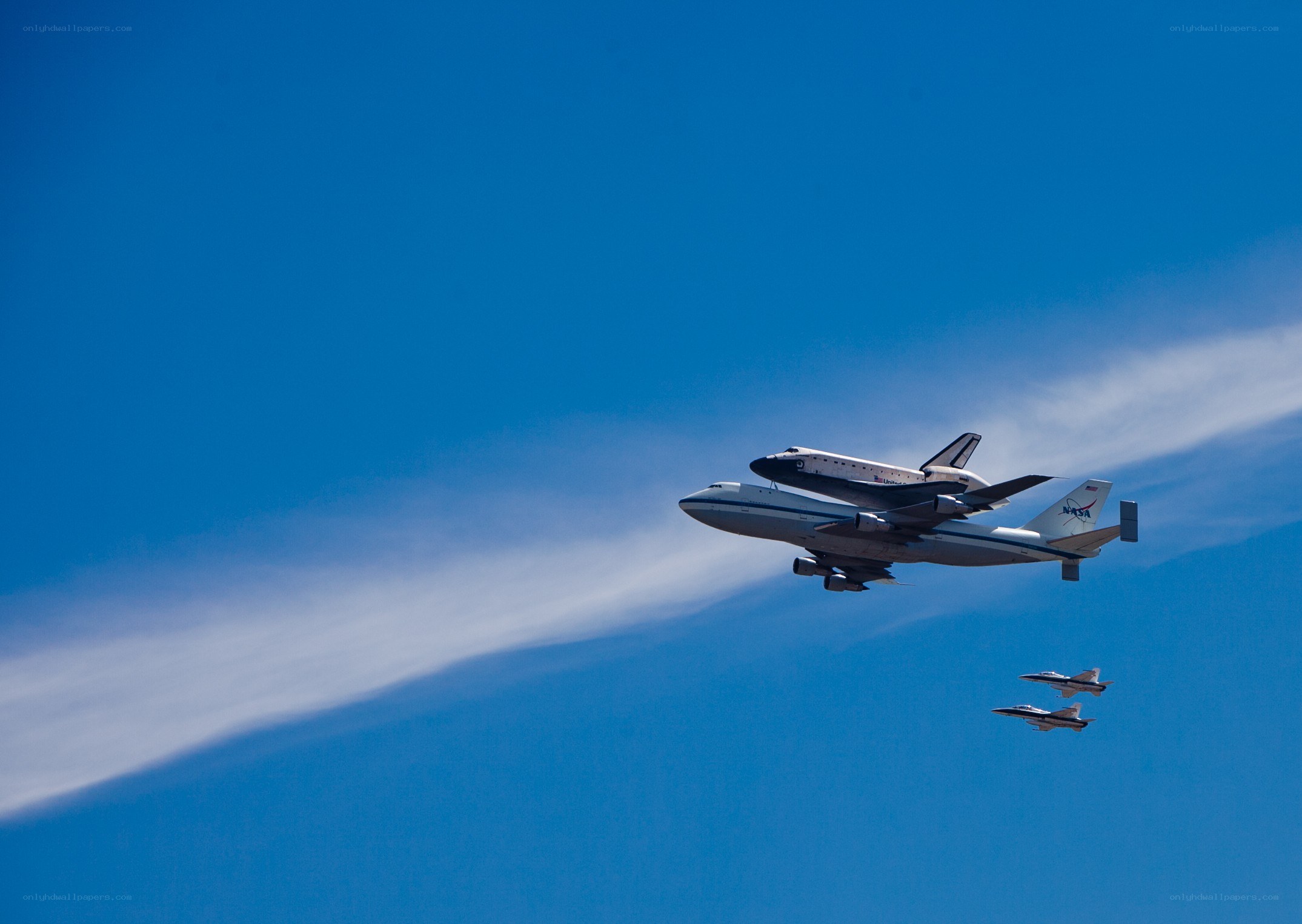 Shuttle transported by NASA aircraft
