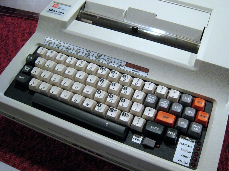 Silent 700 typewriter