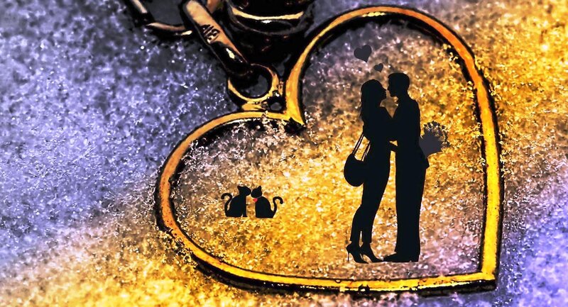 Silhouette Couple in Heart — Gold