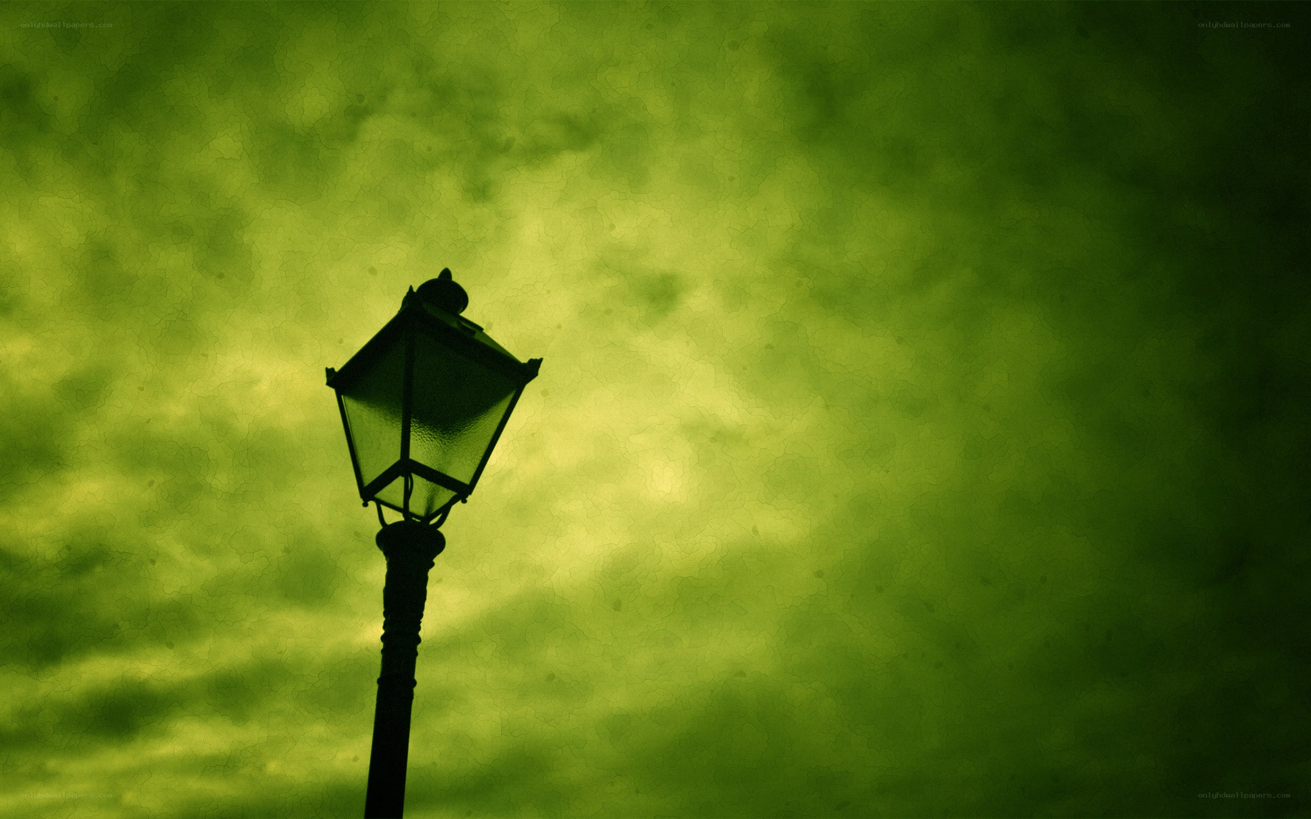 silhouette lamp post at dusk