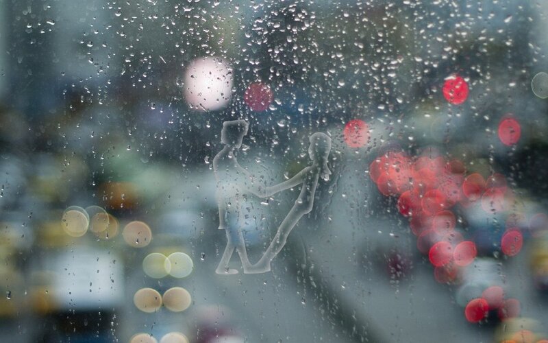 Silhouette of Couple Dancing — Gray