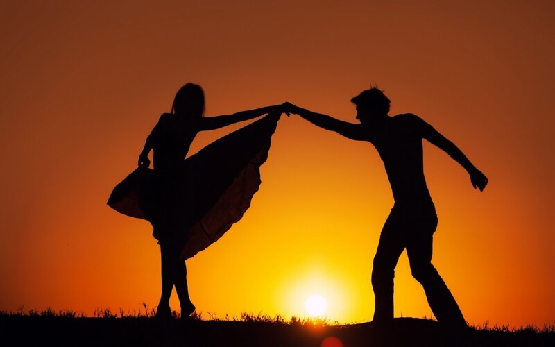 Silhouette of Dancing Couple — Orange
