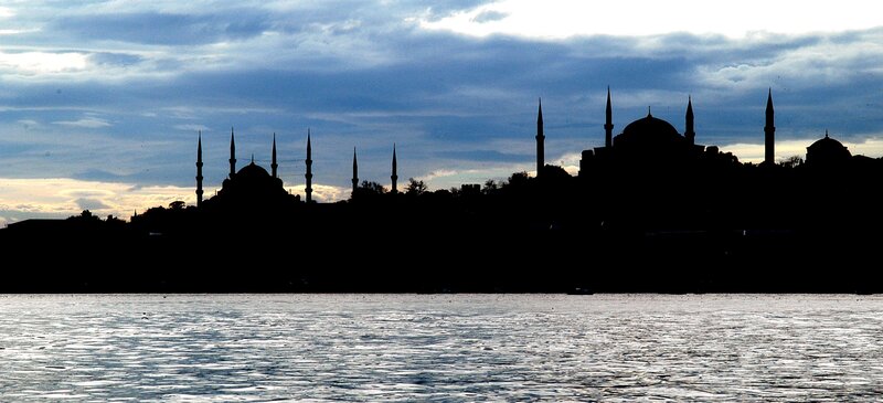 Silhouette of Istanbul mosques