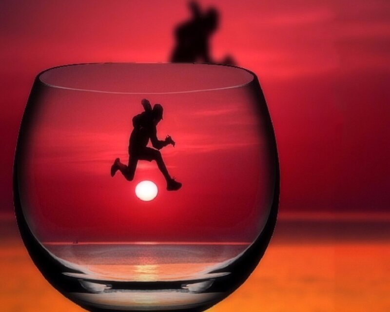 Silhouette of Runner — Red