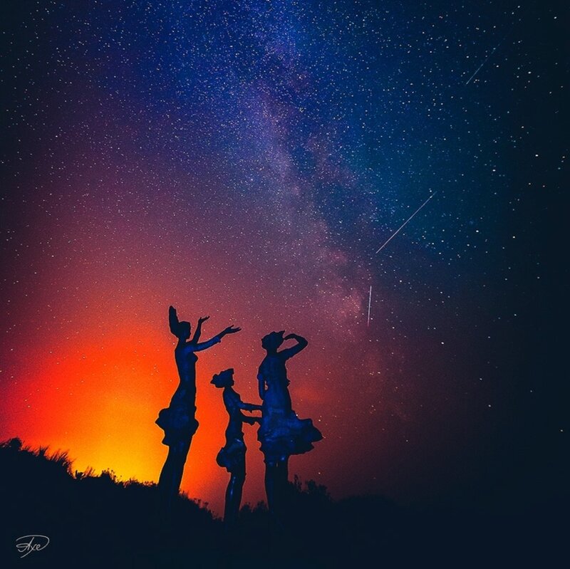Silhouetted Dancers — Blue, Dramatic