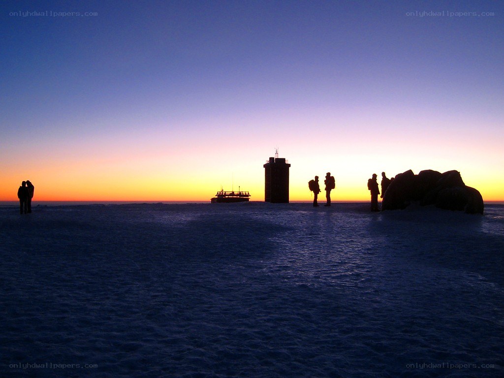 Silhouettes on a frozen landscape