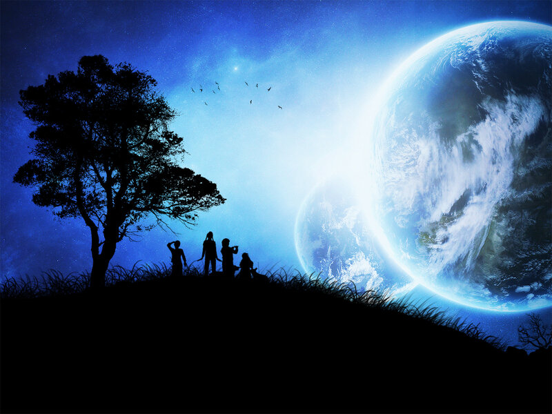 Silhouettes under alien planets