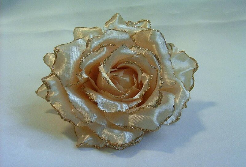 Silk Rose Flower — Cream