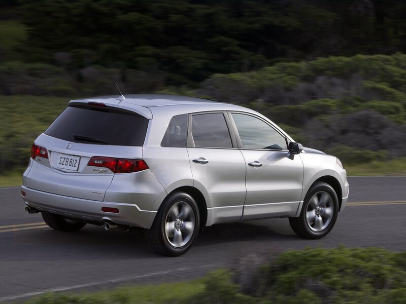Silver Acura Rdx — Dynamic, Photograph