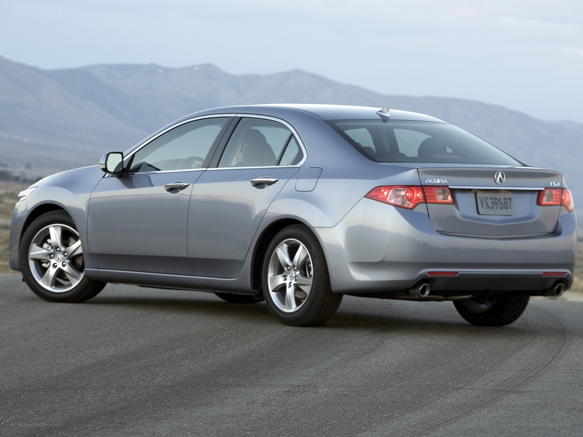 silver acura tsx sedan