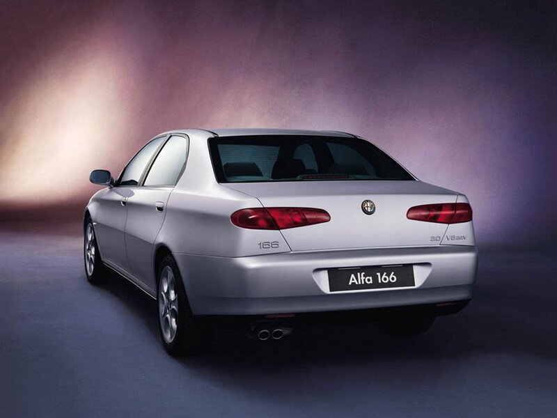 silver alfa 166 sedan