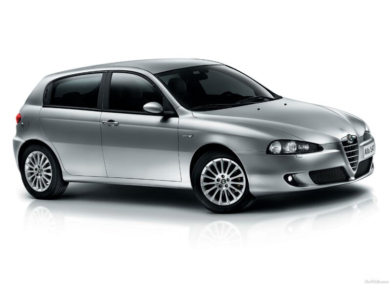silver alfa romeo 147 hatchback