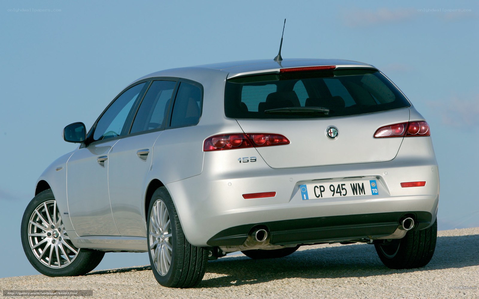 silver alfa romeo 159