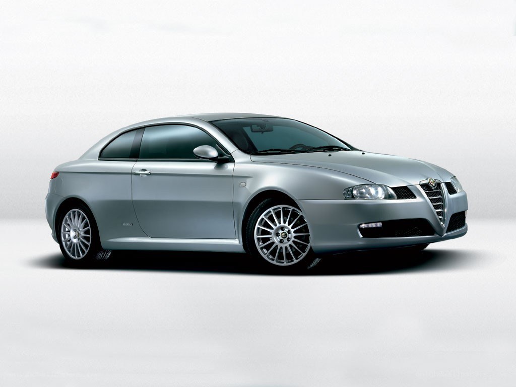 silver alfa romeo coupe