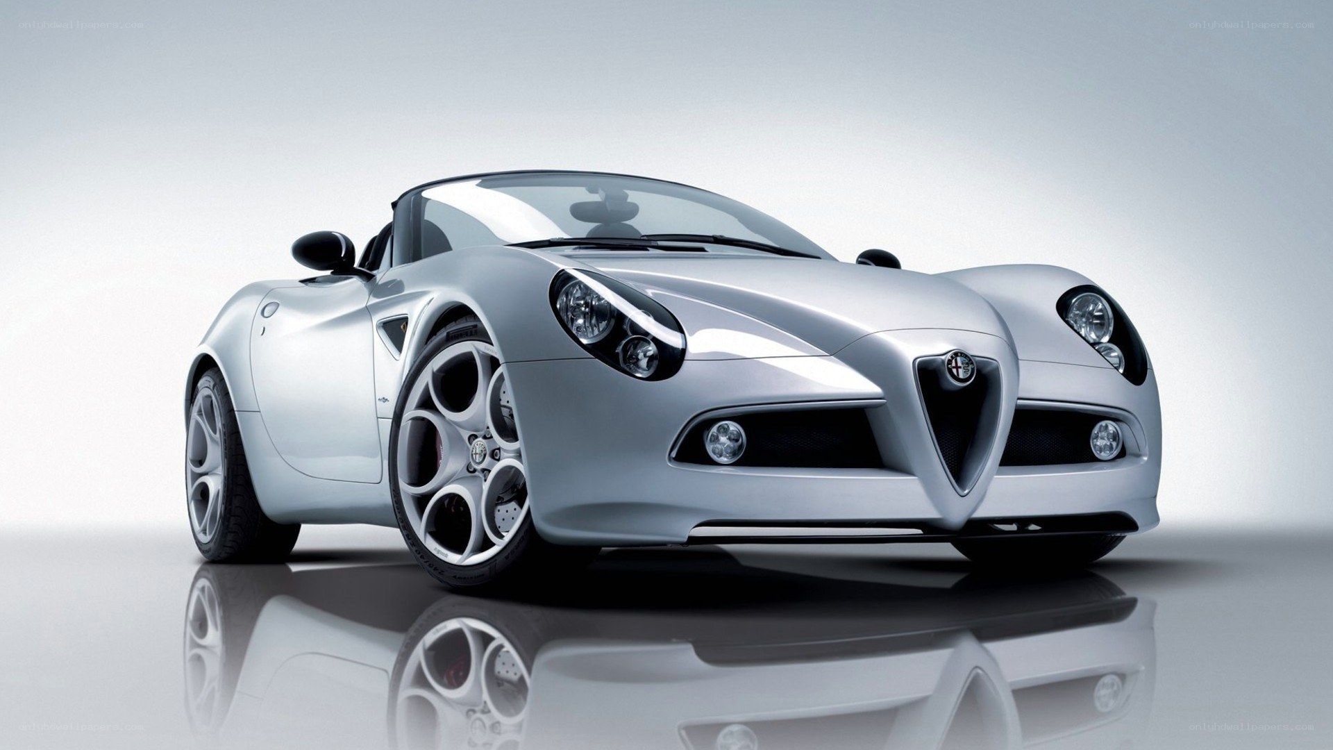 Silver Alfa Romeo Spider