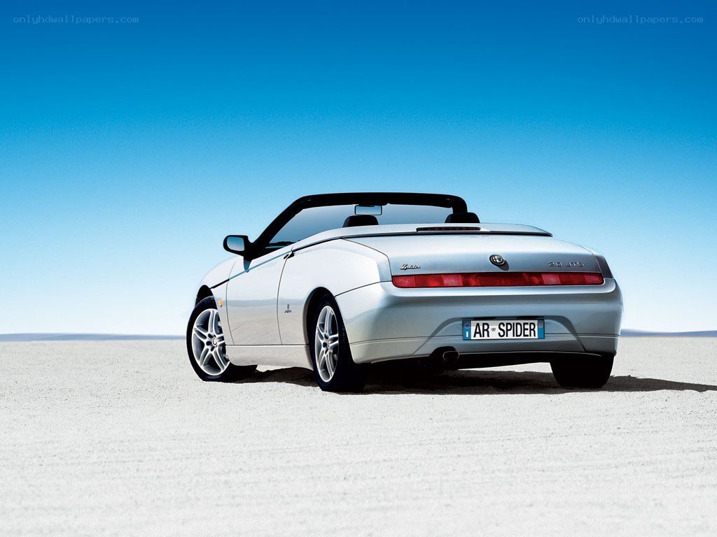 Silver Alfa Romeo Spider