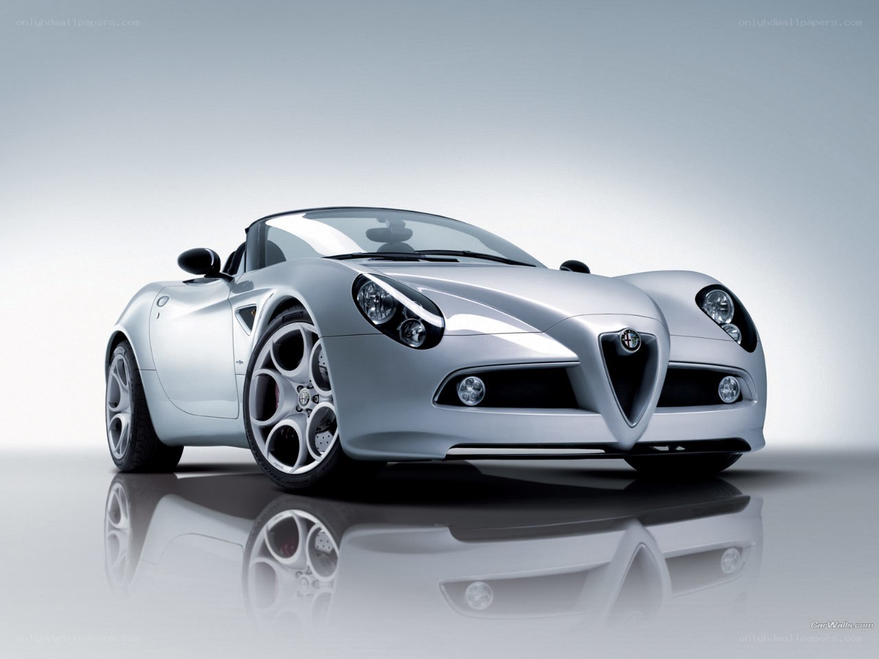Silver Alfa Romeo Spider