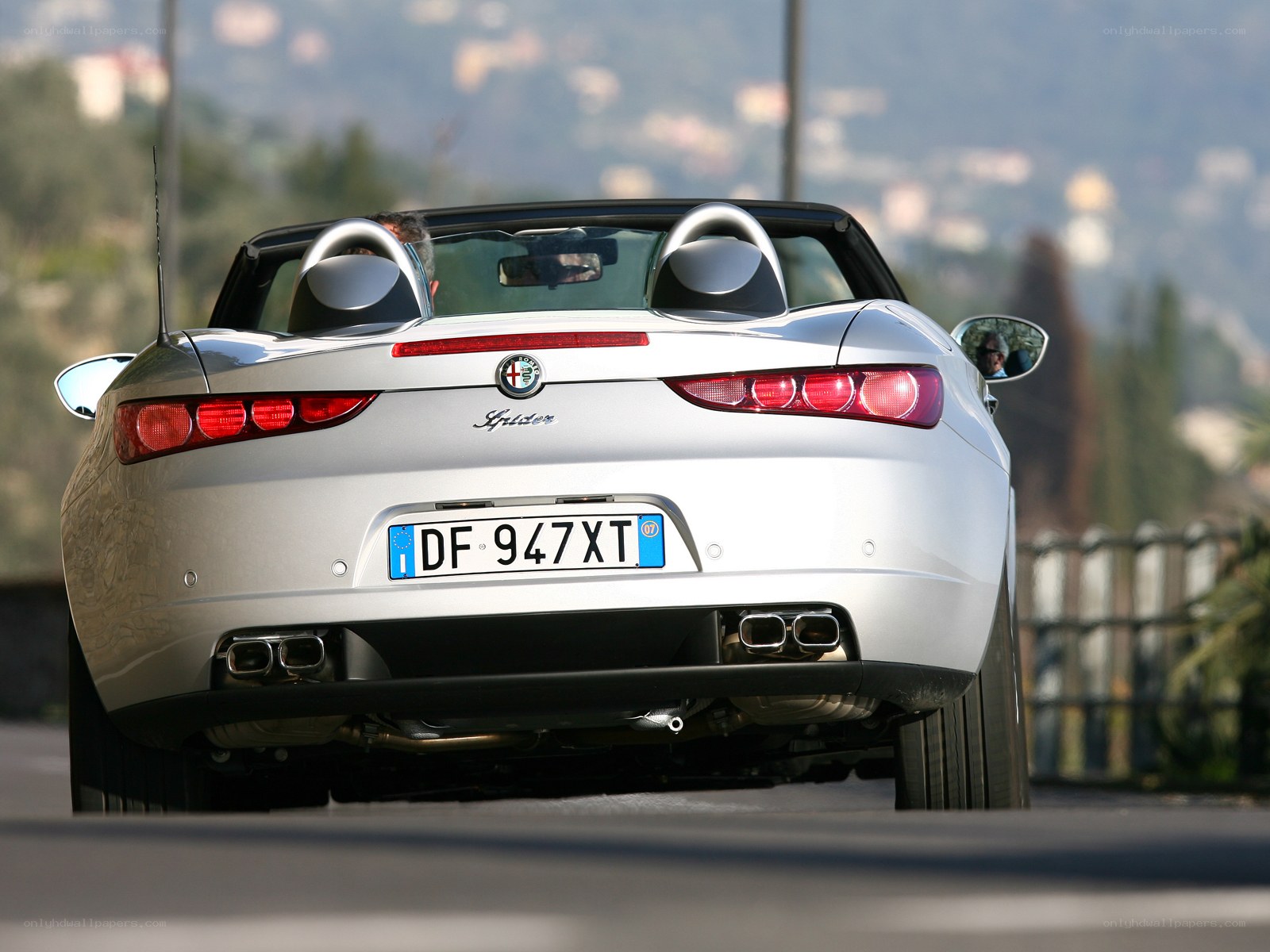 silver alfa romeo spider
