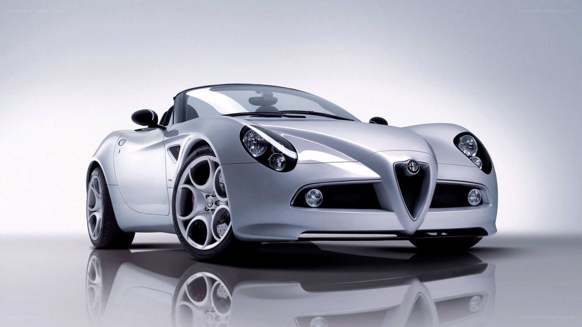 Silver Alfa Romeo Spider