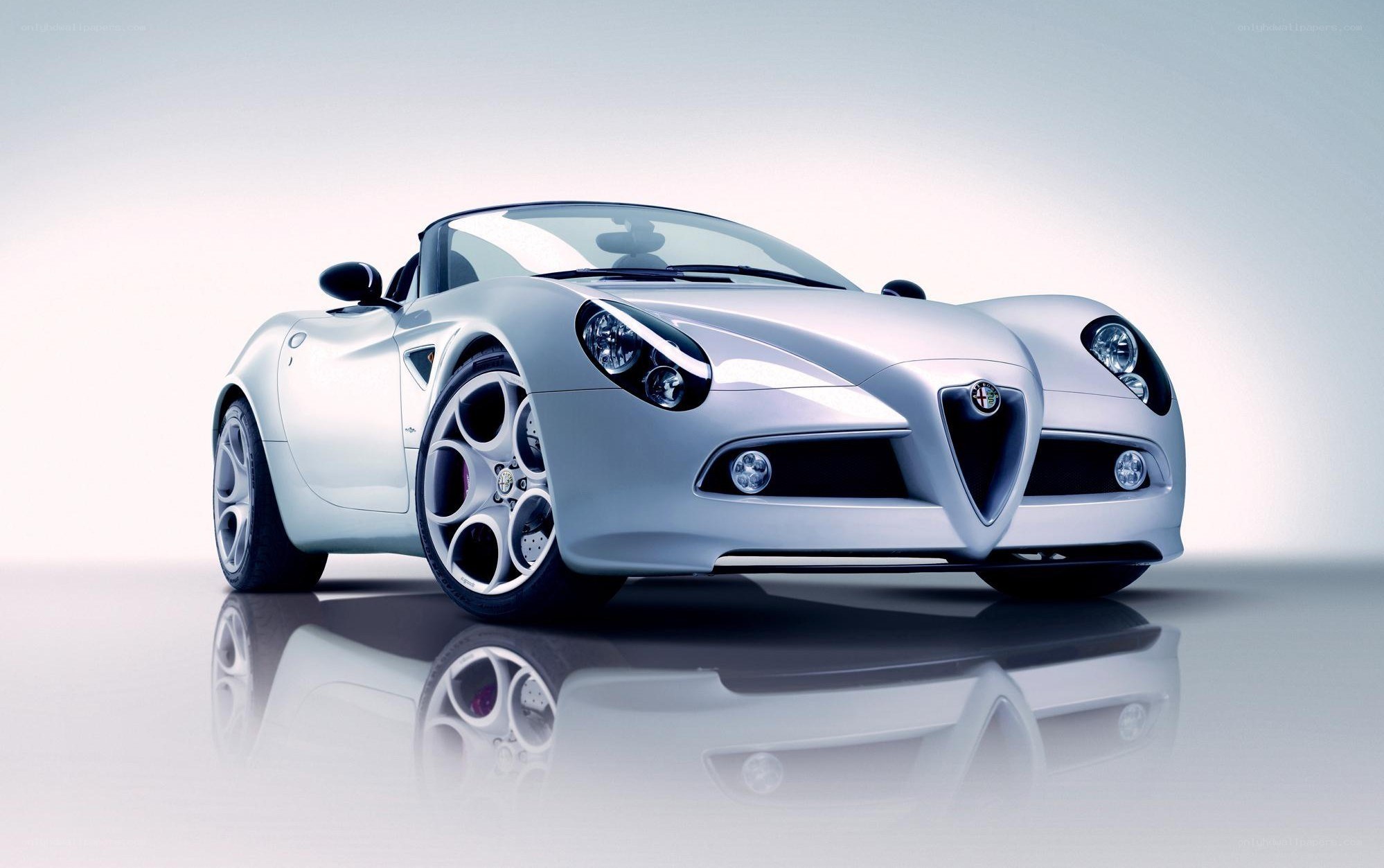 Silver Alfa Romeo Spider
