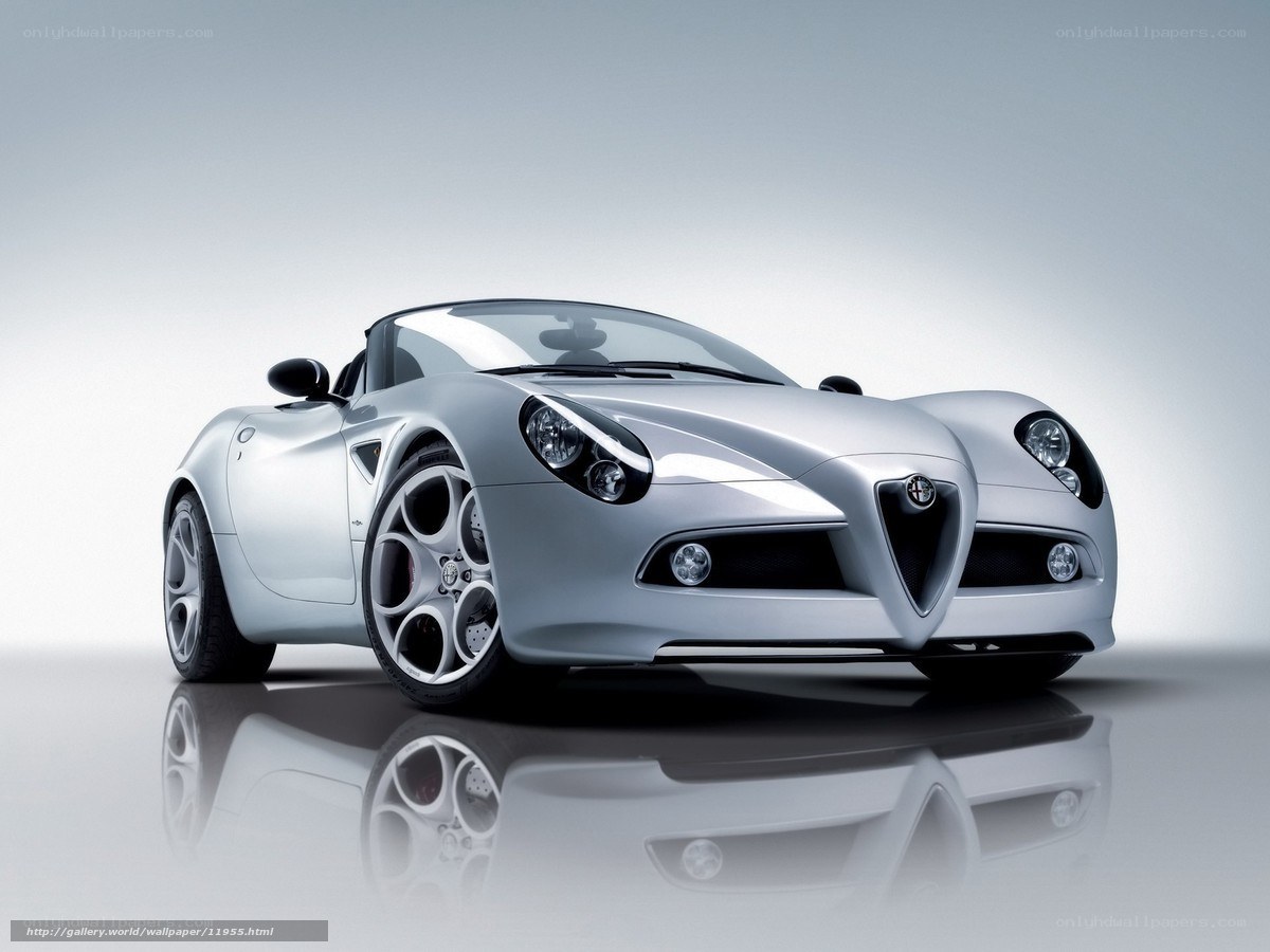 Silver Alfa Romeo Spider