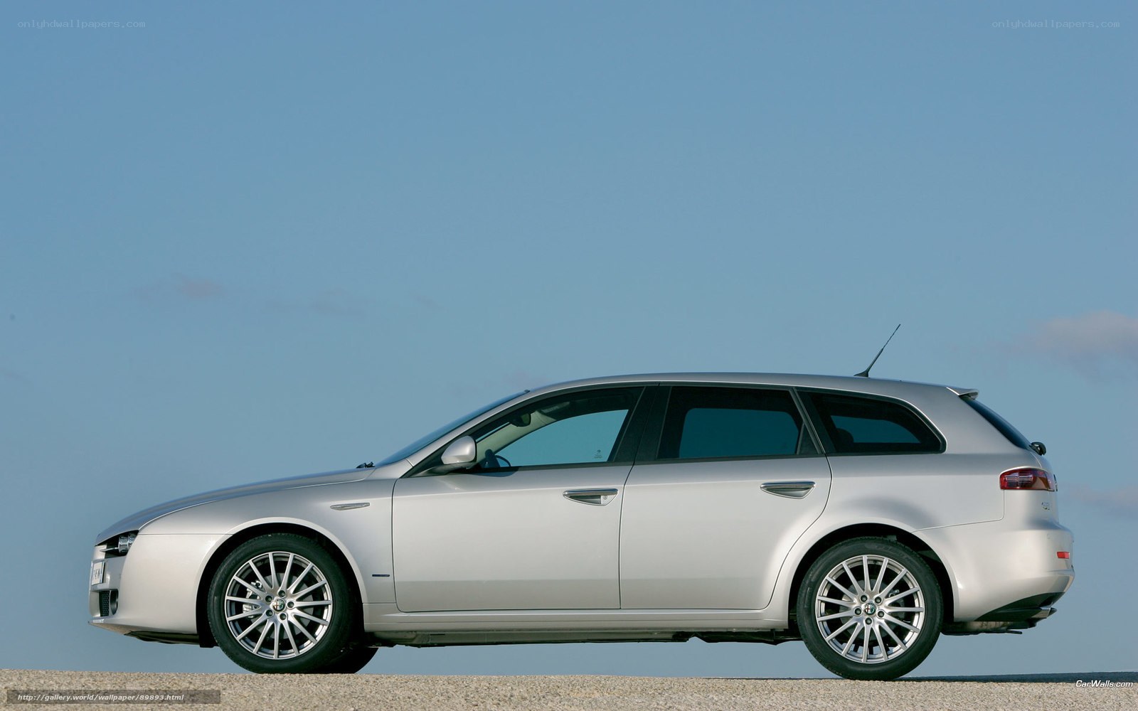 silver alfa romeo station wagon