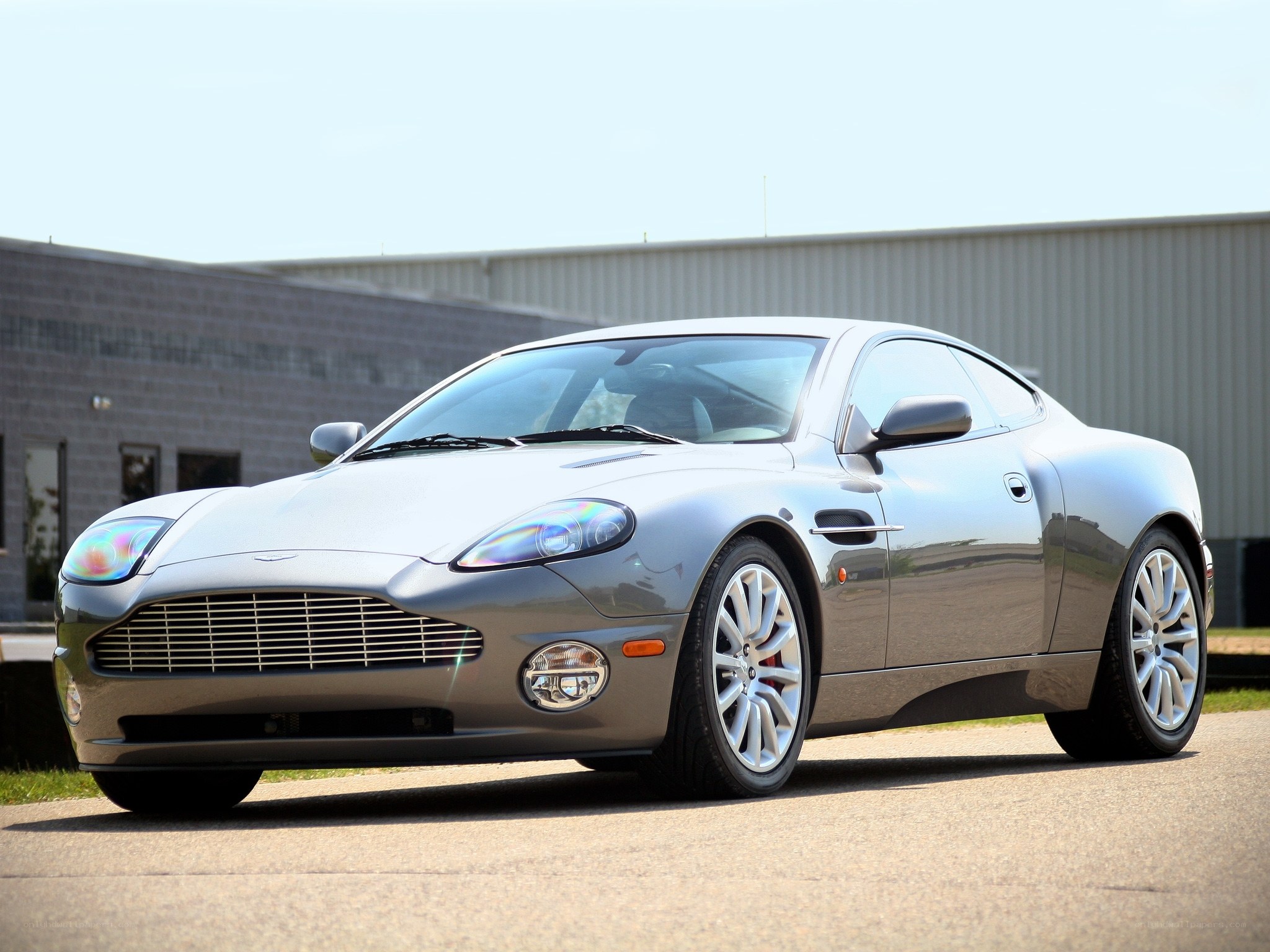 Silver Aston Martin V12 Vantage