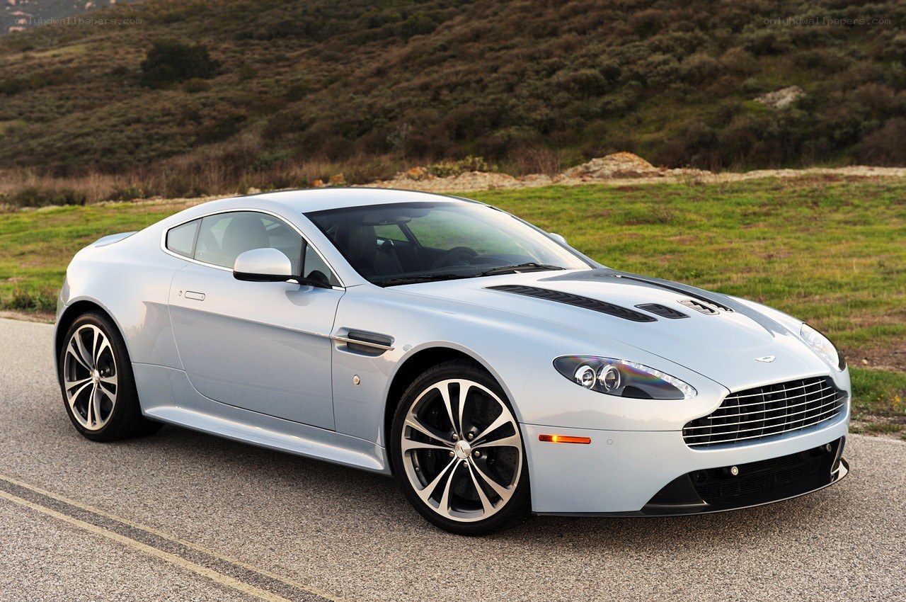 silver aston martin v8 coupe