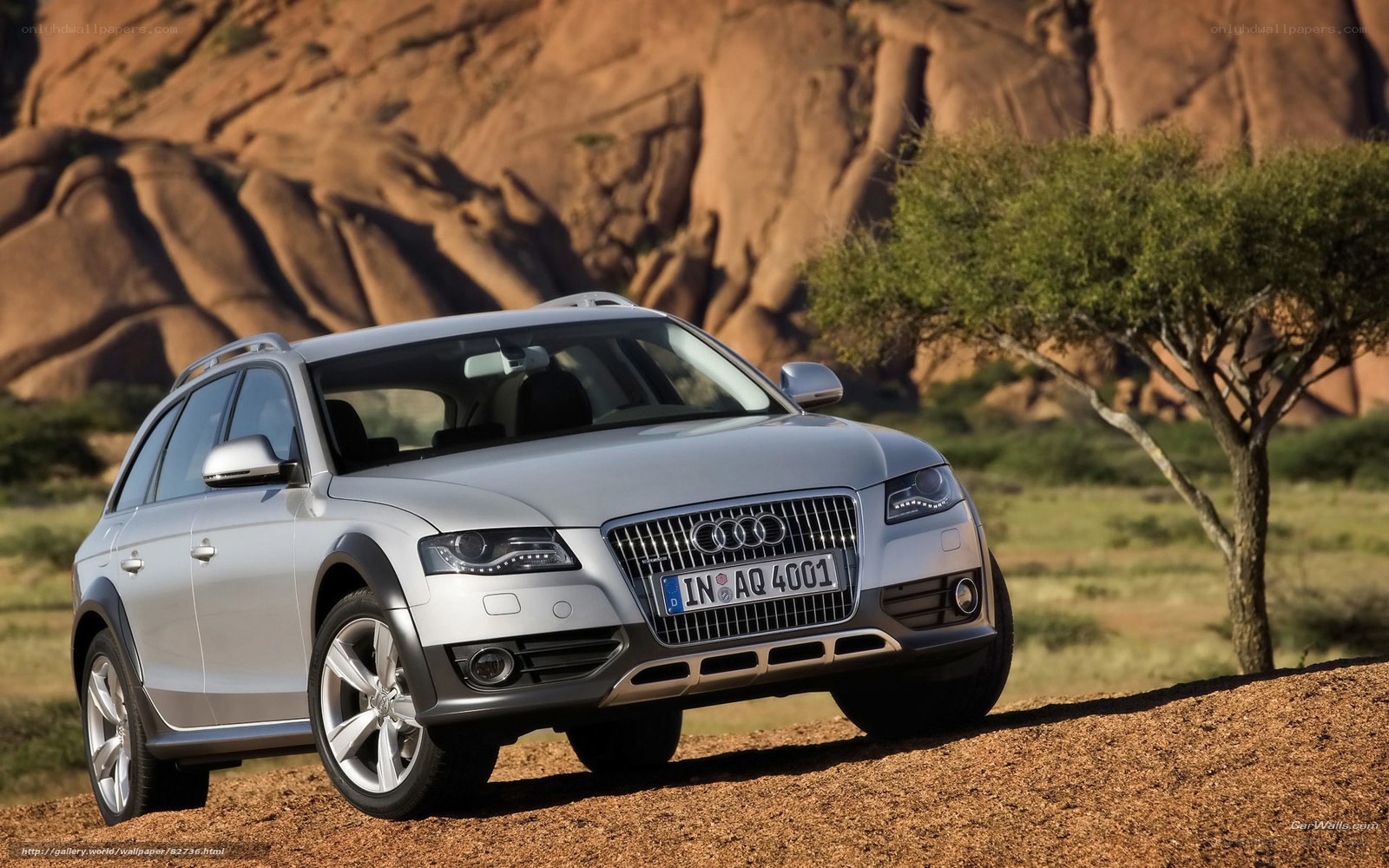 Silver Audi A4 Allroad in desert
