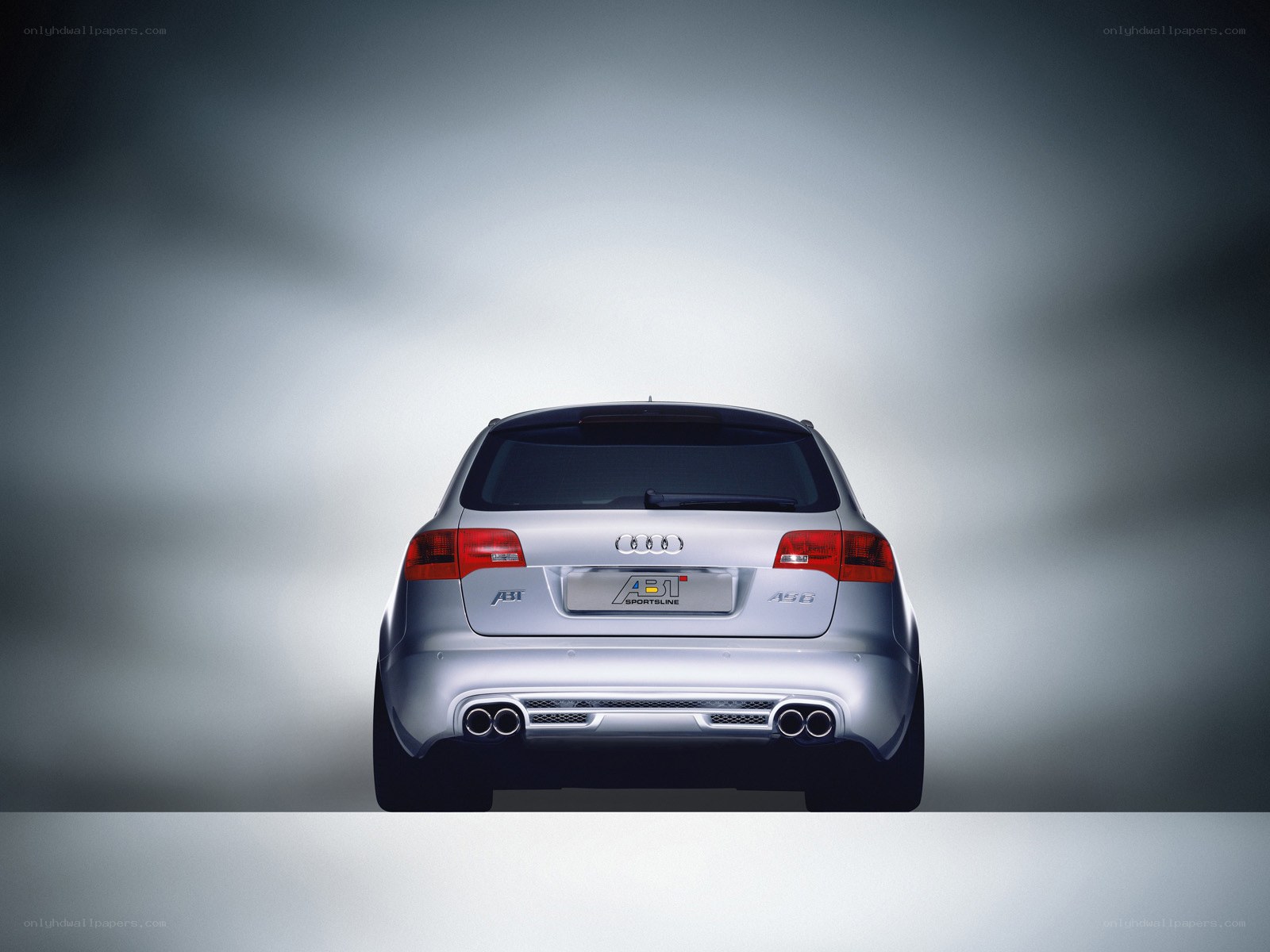 silver audi a4 b7 station wagon