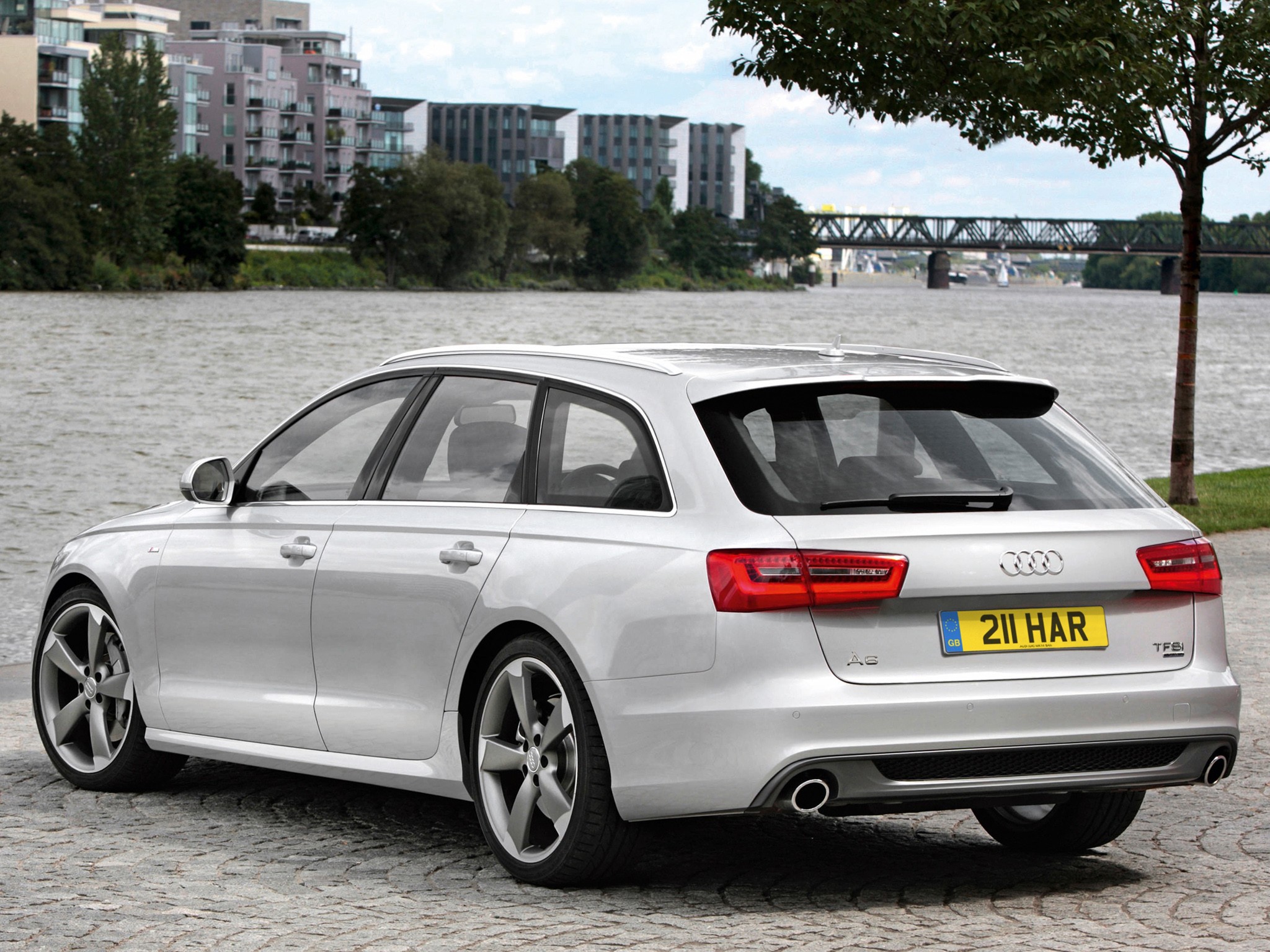 silver audi a6 avant