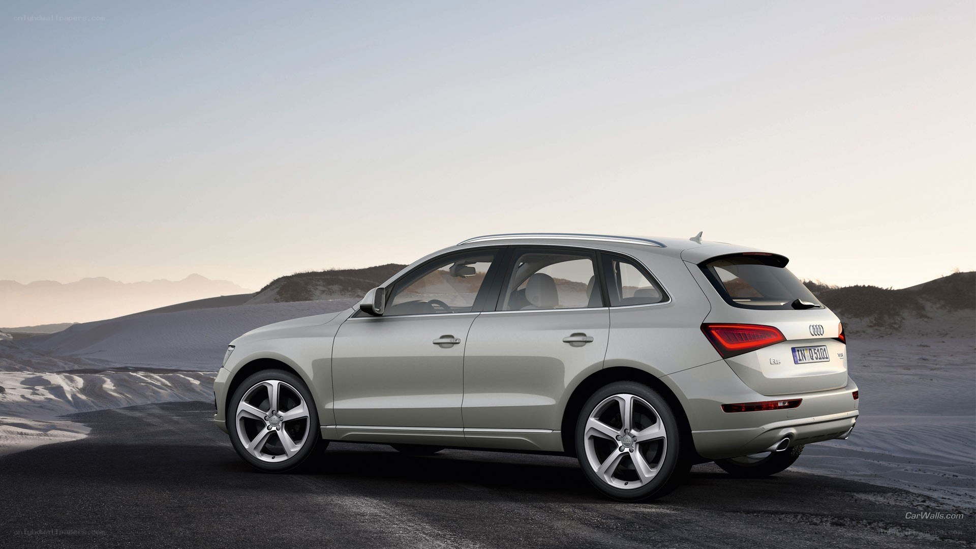 silver audi q5 suv