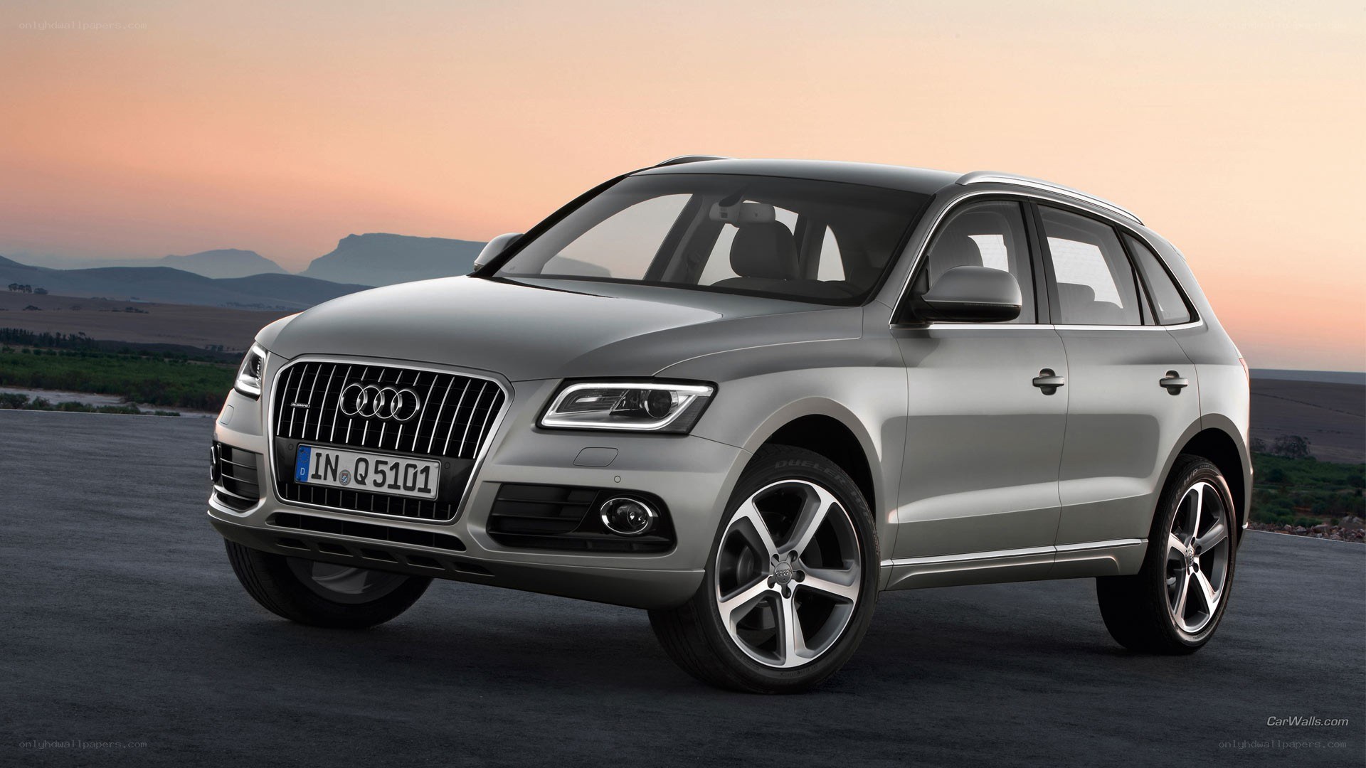 silver audi q5 suv