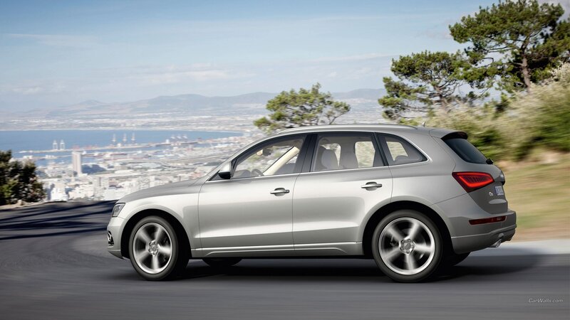 Silver Audi Q5 Suv — Serene, Afternoon, Photograph, City
