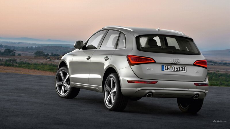 Silver Audi Q5 Suv — Serene, Sunset