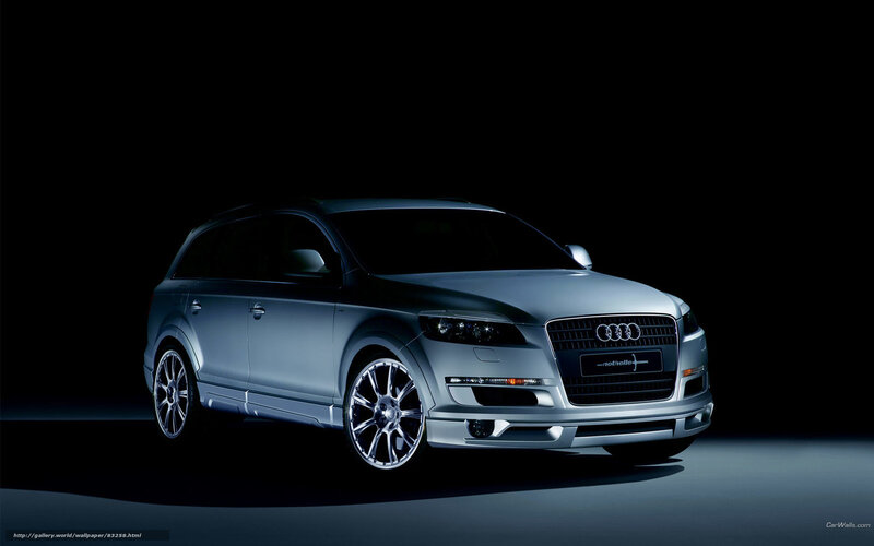 Silver Audi Q7 in studio