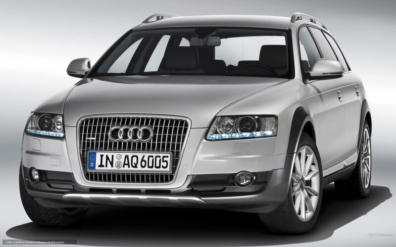 Silver Audi Q7 SUV