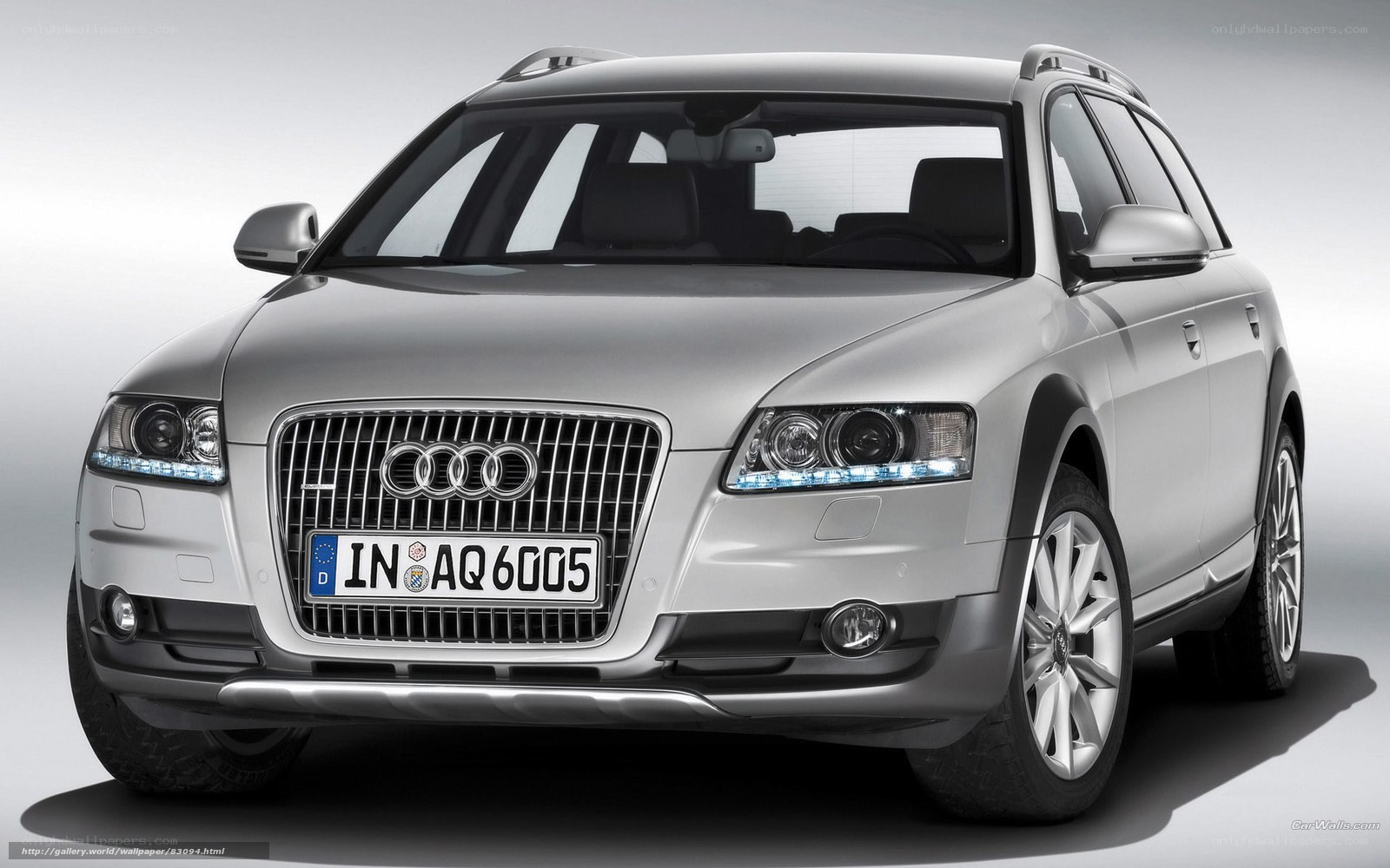 Silver Audi Q7 SUV