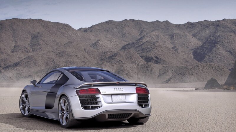 Silver Audi R8 E-tron — Gray