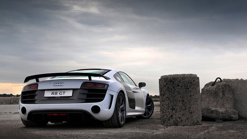 Silver Audi R8 Gt — Gray