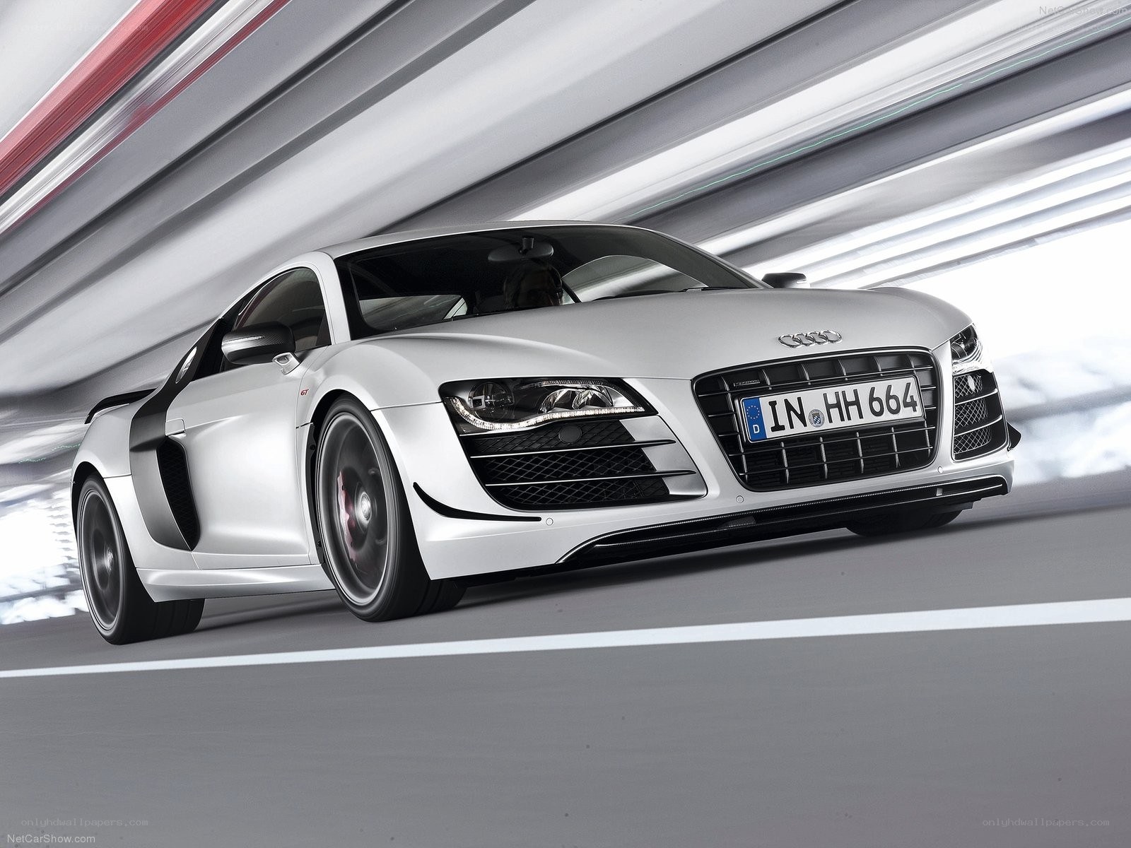 silver audi r8 gt in motion