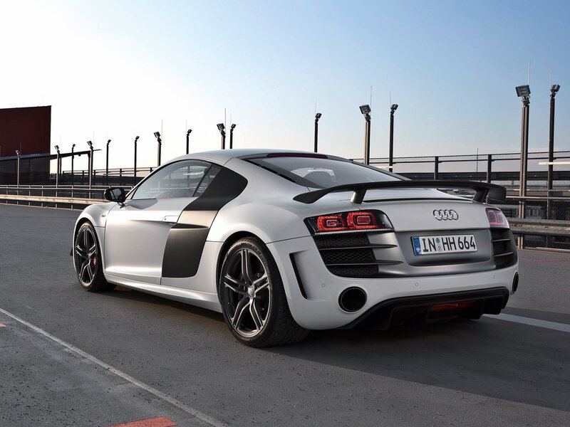 silver audi r8 on racetrack