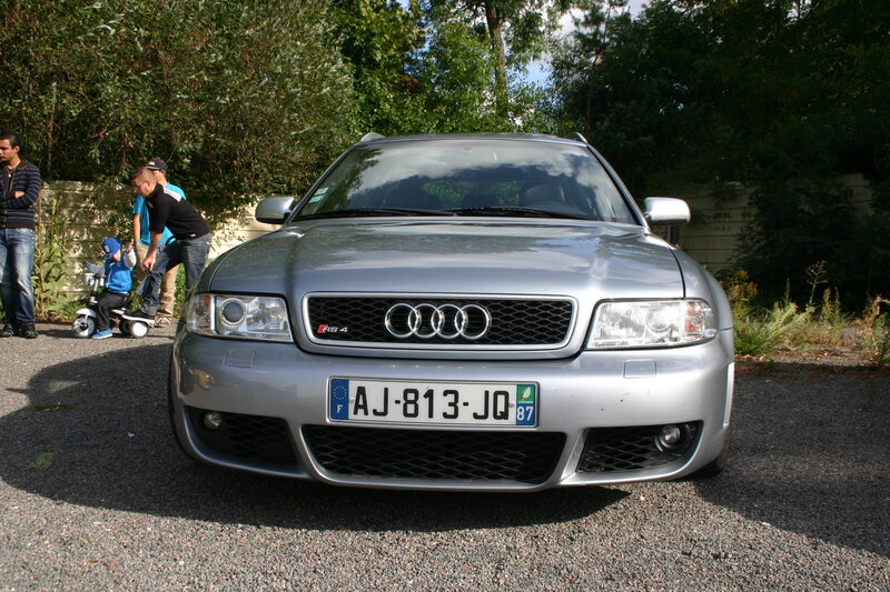 Silver Audi Rs4 Car