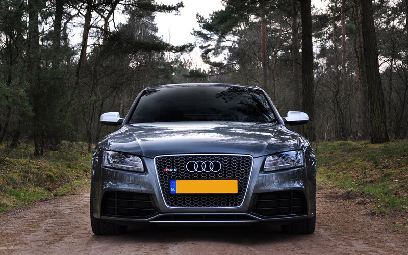 Silver Audi Rs5 Car