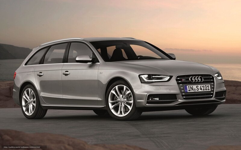 Silver Audi S4 Avant