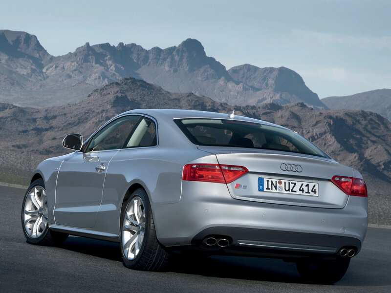 Silver Audi S5 Coupe