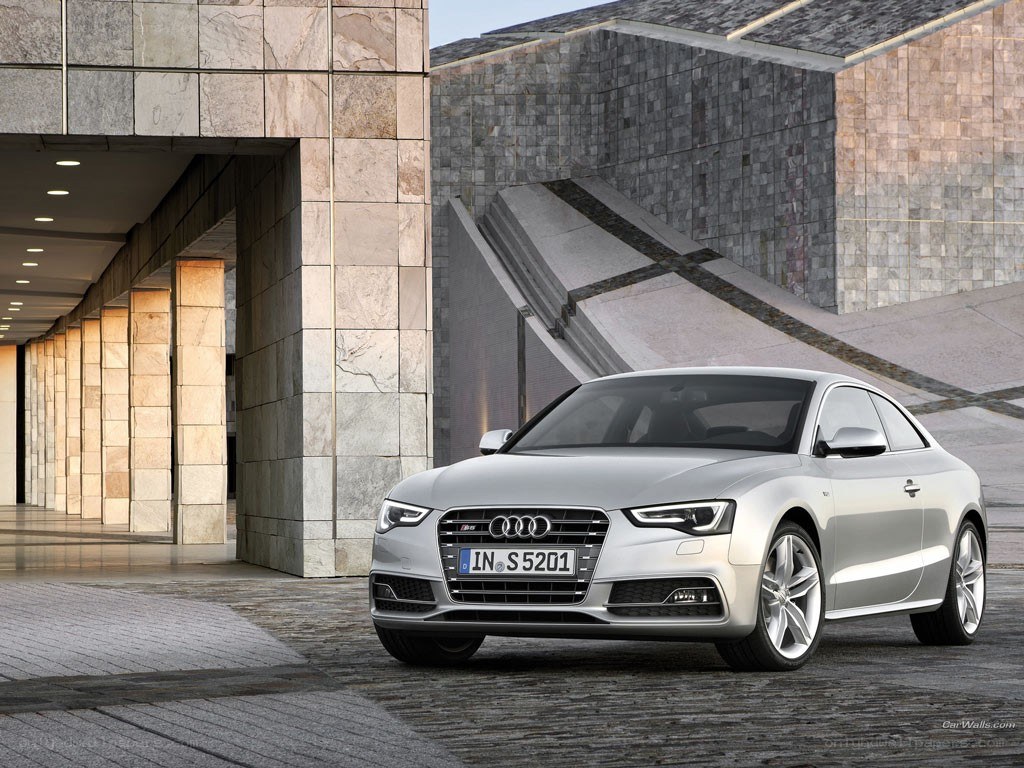 Silver Audi S5 Coupe