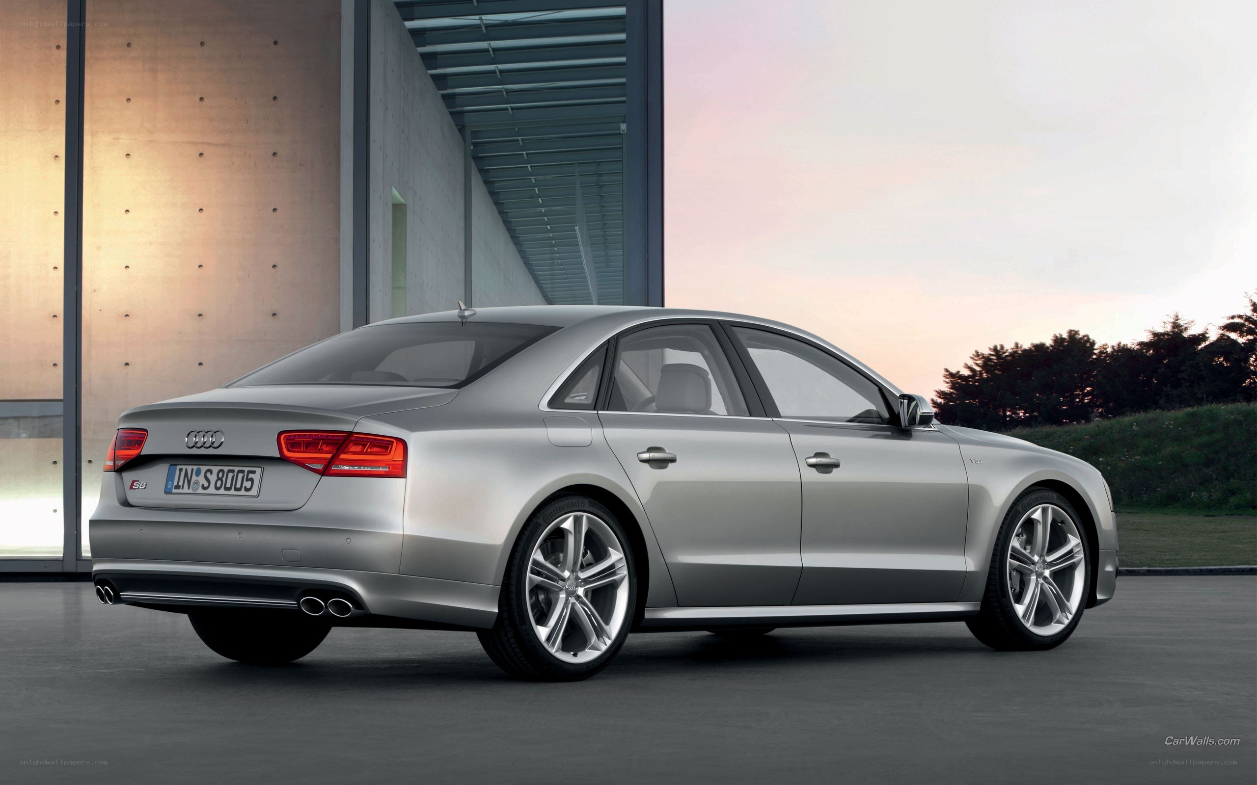 silver audi s8 sedan