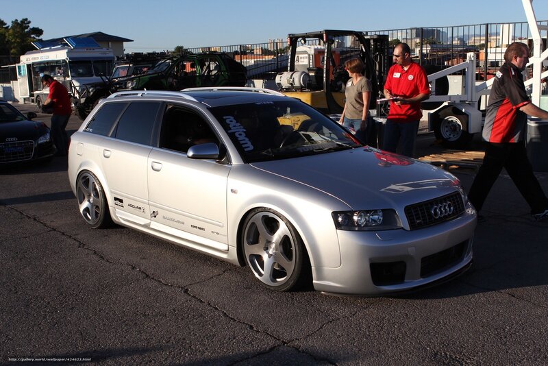 Silver Audi station wagon at event